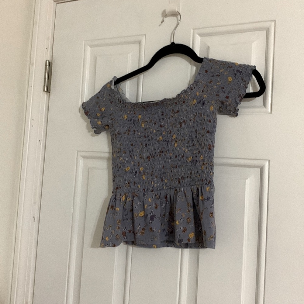 Cute Purple Floral American Eagle Crop Top